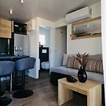 Campingplads Mobile Peponi Del Mar, Brand New Biograd Na Moru