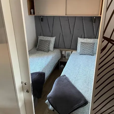 Mobile Peponi Del Mar, Brand New *