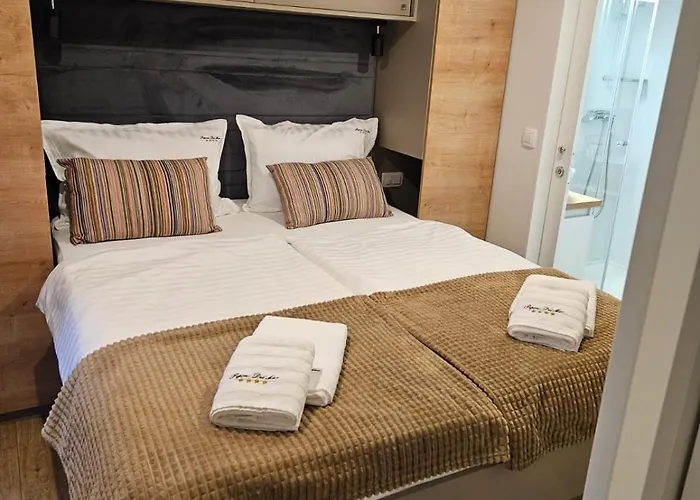 Mobile Peponi Del Mar, Brand New Camping Biograd Na Moru