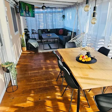 Mobile Peponi Del Mar, Brand New *