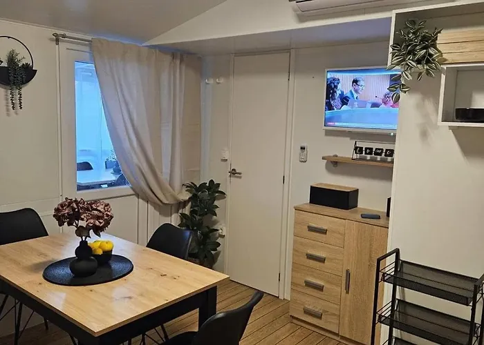 Mobile Peponi Del Mar, Brand New Camping *
